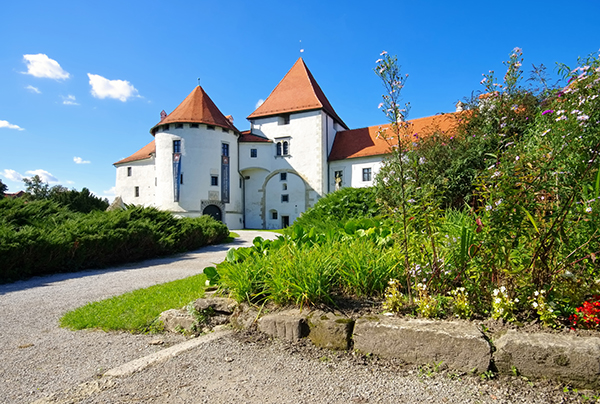 mittelalterliche Burg Varazdin in Kroatien - old medieval castle in Varazdin, Croatia